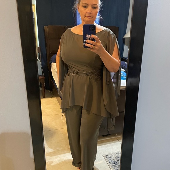 Dress jumpsuit . XL / 95%polyester/5%spandex - Picture 2 of 13